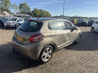 Peugeot 208 1.6 VTi Allure AUTOMAAT REST BPM €700,-!!! picture 7