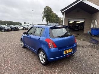 Suzuki Swift 1.3 Shogun picture 5