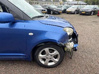 Suzuki Swift 1.3 Shogun picture 10