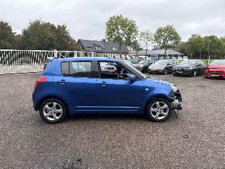 Suzuki Swift 1.3 Shogun picture 8
