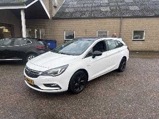 Opel Astra SPORTS TOURER 1.4 Turbo picture 4