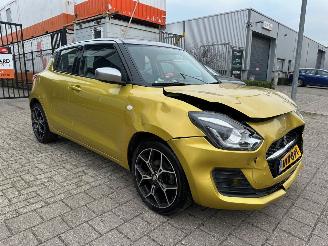 Schadeauto Suzuki Swift 1.2 Comfort Smart Hybrid 2023/4