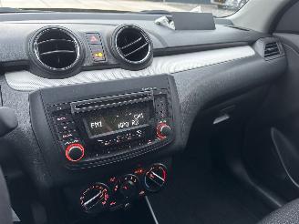 Suzuki Swift 1.2 Comfort Smart Hybrid picture 13