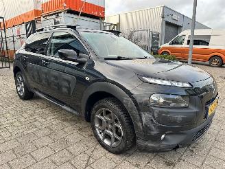 Vaurioauto  passenger cars Citroën C4 cactus 1.2 PureTech Shine NAP 2016/10