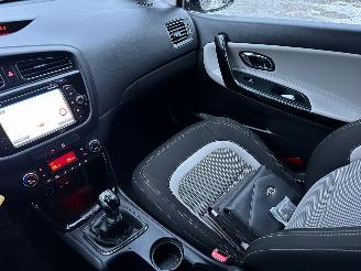 Kia Cee d 1.6 GDI Plus Pack picture 14