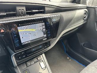 Toyota Auris 1.8 Hybrid Dynamic Ultimate picture 11