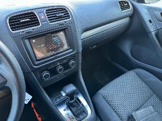 Volkswagen Golf 1.2 TSI Trendline BlueMotion Automaat picture 12