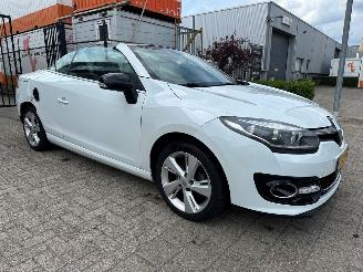 Damaged car Renault Mégane Coupé-Cabriolet 1.2 TCe Privilège 2014/10