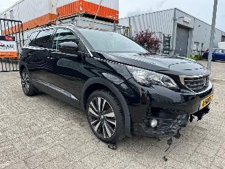 Avarii autoturisme Peugeot 5008 1.2 PureTech Blue Lease Premium 2019/9