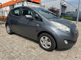 Coche accidentado Kia Venga 1.4 CVVT Comfort Pack 2011/8