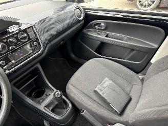 Volkswagen Up! 1.0 BMT move up! picture 14