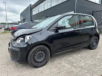 Volkswagen Up! 1.0 BMT move up! picture 4