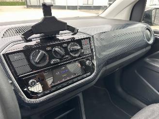Volkswagen Up! 1.0 BMT move up! picture 13