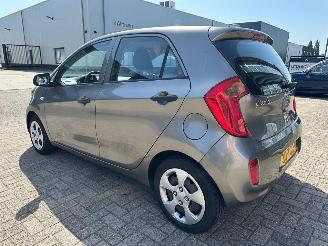 Kia Picanto 1.2 CVVT Comfort Pack picture 4