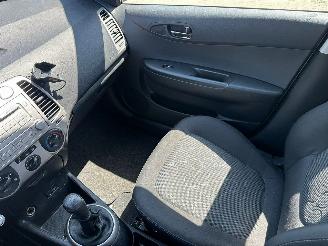 Hyundai I-20 1.4i DynamicVersion picture 13