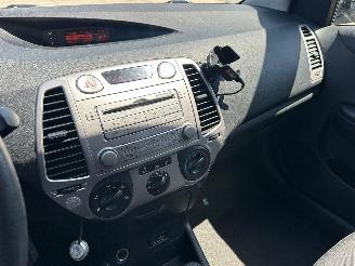 Hyundai I-20 1.4i DynamicVersion picture 12