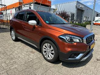 Vaurioauto  passenger cars Suzuki SX4 1.0 Automaat Boosterjet Exclusive 2017/12