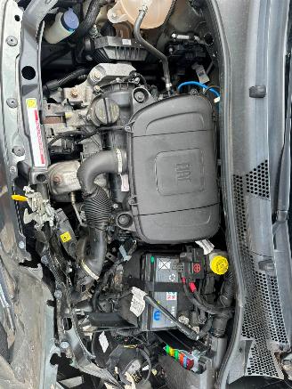 Fiat 500 1.0 Hybrid Lounge picture 4