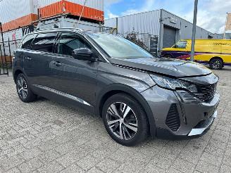 Schadeauto Peugeot 5008 1.2 PureTech Allure Pack Business 7p 2022/6