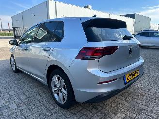 Volkswagen Golf 1.0 eTSI Life picture 5