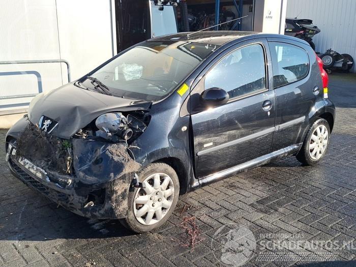 Peugeot 107 107, Hatchback, 2005 / 2014 1.0 12V