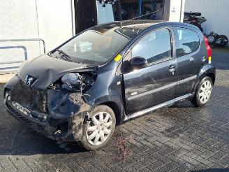 Peugeot 107 107, Hatchback, 2005 / 2014 1.0 12V picture 1