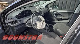 Peugeot 208 208 I (CA/CC/CK/CL), Hatchback, 2012 / 2019 1.0 Vti 12V PureTech picture 8