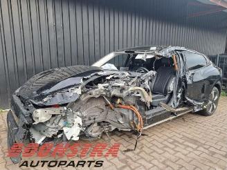 Vrakbiler auto Ford Mustang Mach-e Mustang Mach-E, SUV, 2020 75kWh RWD, 98kWh Extended RWD 2024/11