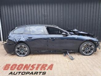 BMW 5-serie 5 serie Touring (G61), Combi, 2024 530e 2.0 TwinPower Turbo 16V picture 3
