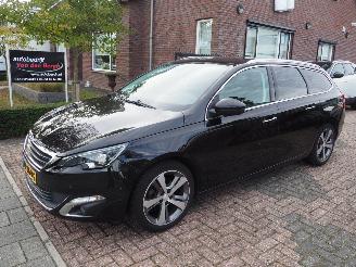Schadeauto Peugeot 308 1.2 Puretech Allure 2015/8