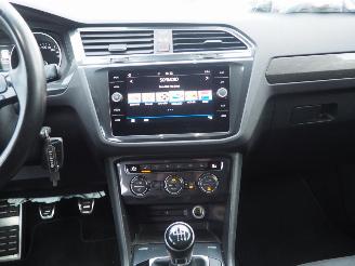 Volkswagen Tiguan 1.5 TSI Act ComfortLine Business picture 18