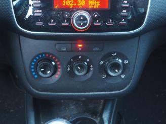 Fiat Punto Evo 1.3 M-Jet MyLife picture 18