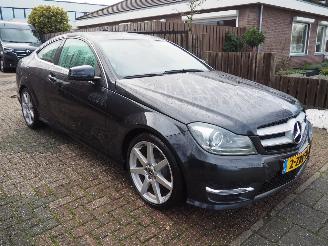 Mercedes C-klasse 180 Coupe Amg Line Motorschaden picture 3