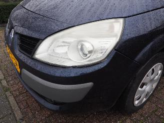 Renault Scenic 1.6-16V Business Line picture 9
