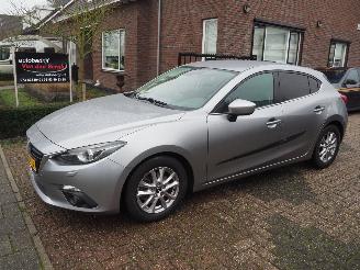 uszkodzony samochody osobowe Mazda 3 2.0 TS+ 2015/3