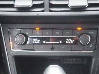 Volkswagen Polo 1.0 TSI DSG 2X R-Line Highline Business picture 24