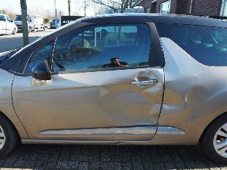 Citroën DS3 1.6 E-hdi So Chic picture 8