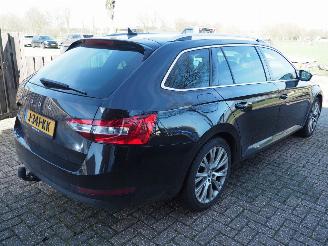 Skoda Superb 2.0 TDI Nusiness edi Automaat picture 4