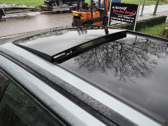 Volvo V-60 2.0 B3 r-Design Motorschade picture 7