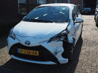 Toyota Yaris 1.5 hybrid design sport picture 2