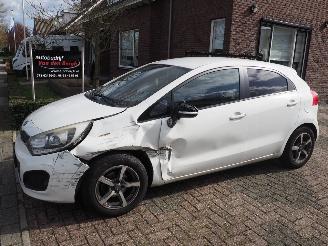 Unfallwagen Kia Rio 1.1 CRdi Plus Pack 2012/8