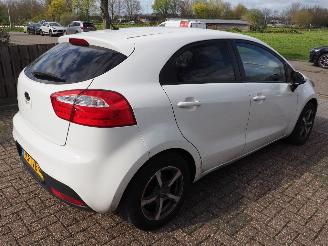 Kia Rio 1.1 CRdi Plus Pack picture 4