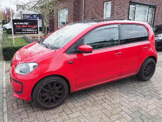 Volkswagen Up! 1.0 Move Up BlueMotion picture 1