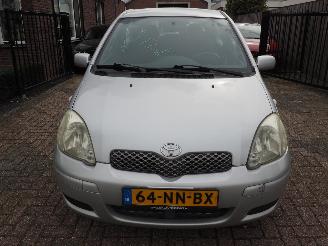 Toyota Yaris 1.3 VVT-i Sol Automaat picture 2