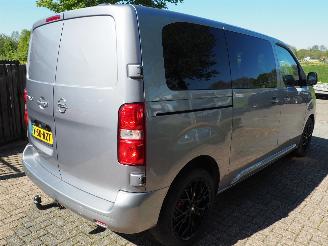 Opel Vivaro 2.0 BlueHDI DubbelCabine Automaat picture 4