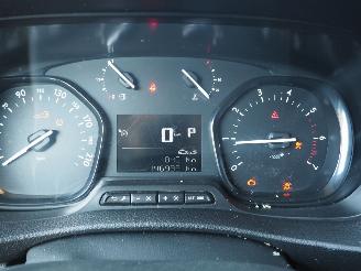 Opel Vivaro 2.0 BlueHDI DubbelCabine Automaat picture 28