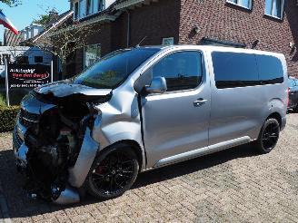 Opel Vivaro 2.0 BlueHDI DubbelCabine Automaat picture 1