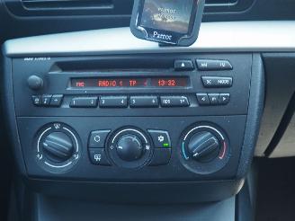 BMW 1-serie 116i picture 13