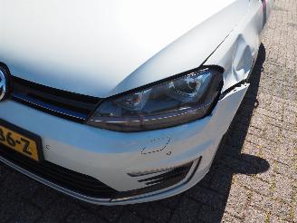 Volkswagen Golf 1.4 TSI GTE Connected Series picture 10