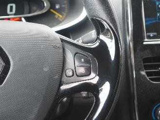 Renault Clio 0.9 Tce Expression picture 17